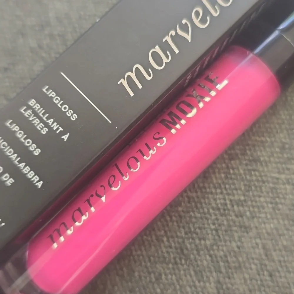 ❇️🧚‍♀️LIFE OF THE PARTY BareMinerals DISCONT. Moxie Lipgloss NWT